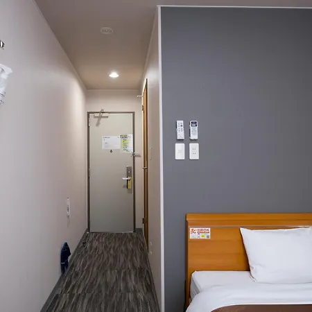 Matsuyama New Grand Hotel Room photo
